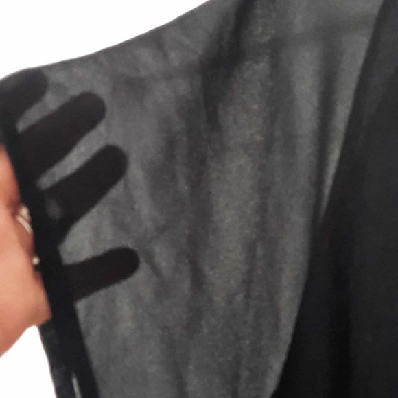 Everyday black top - Picture 3 of 3